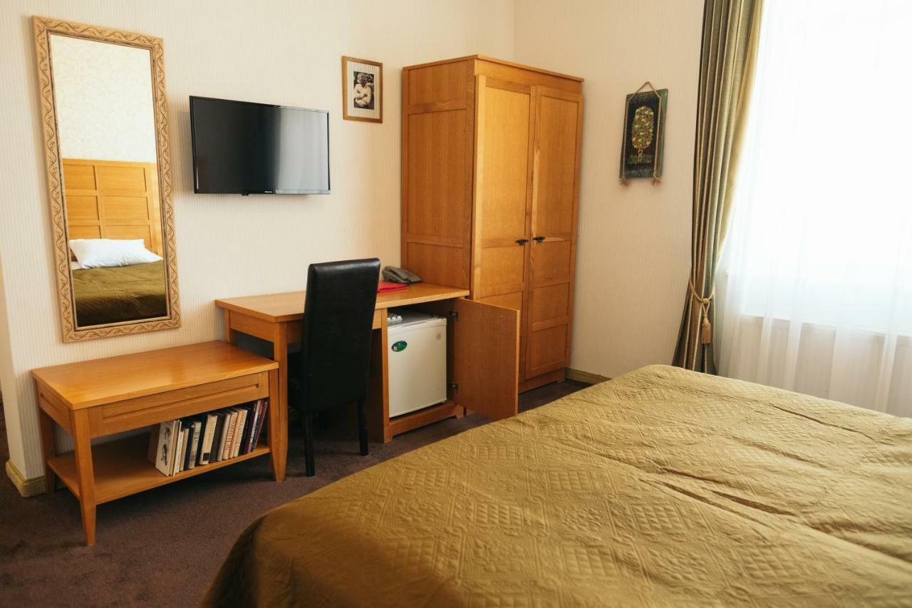 Hotel Vila Diemedis Паланга Екстер'єр фото