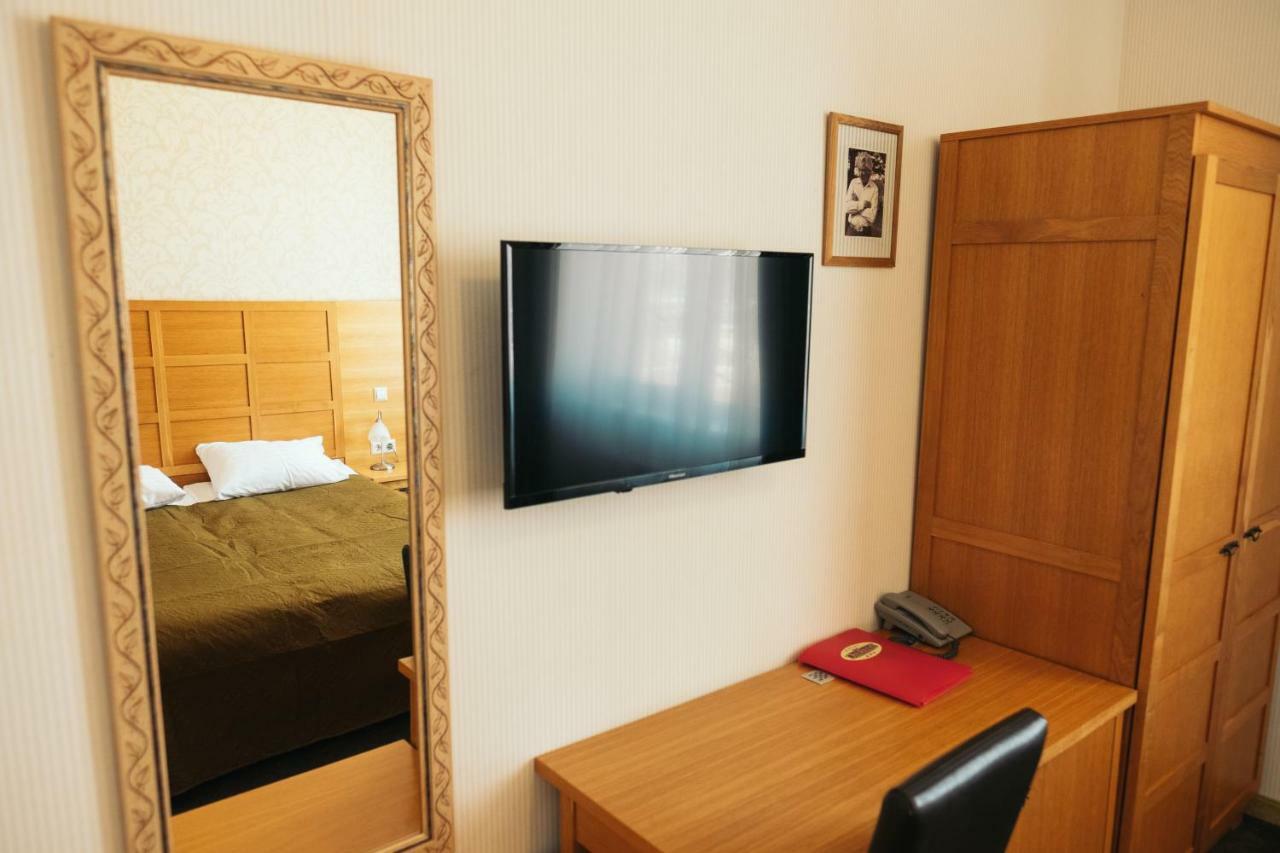 Hotel Vila Diemedis Паланга Екстер'єр фото