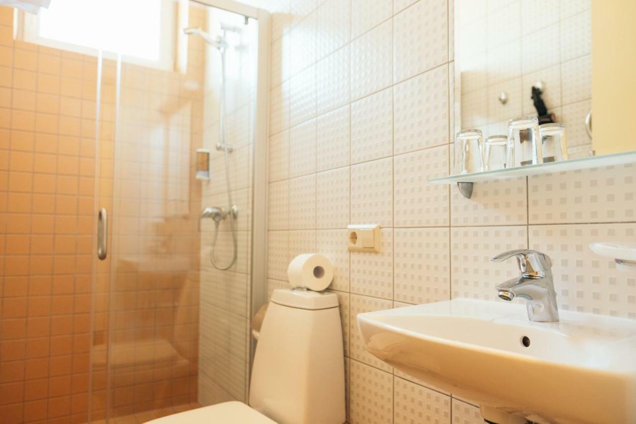 Hotel Vila Diemedis Паланга Екстер'єр фото
