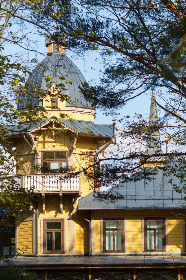 Hotel Vila Diemedis Паланга Екстер'єр фото